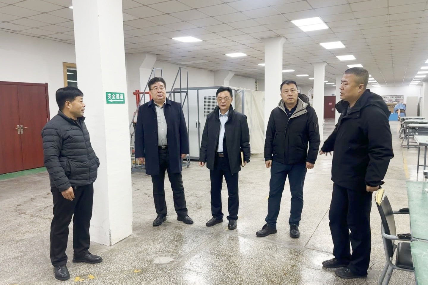 微信图片_20250124175119_副本.jpg